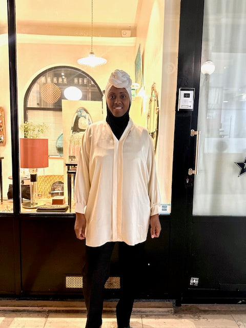 Blouse satinée jaune